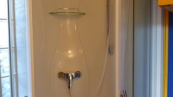 Een douche, een haardroger