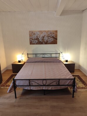 Room - Casa Yos, 2nd Floor Penthouse. 3 bedrooms for 5 guests (Vallerano)