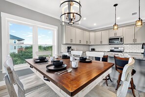 Dining - Private Beach Access + Family Friendly + Golf Cart (Gulf Shores)