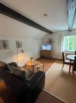 Unclassified image, 3 of 17, button - Vacation Rental 07: Haubarg-Hochdorfer Garden (Tating)