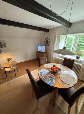Unclassified image, 5 of 17, button - Vacation Rental 07: Haubarg-Hochdorfer Garden (Tating)