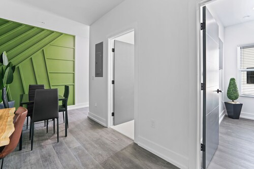Hyde Park 1/1 private residence 13
