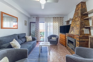 Fernseher, Kamin