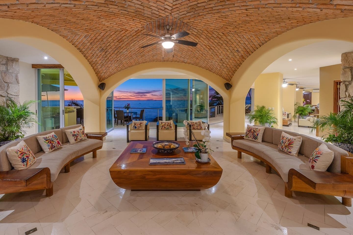 6 To 12 Suites, Fully Staffed. Saltwater Pool. - Puerto Vallarta