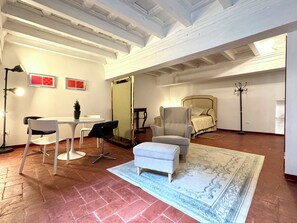 Dining - Santo Spirito Cute Loft (Firenze)