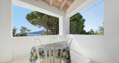 Apartment 'Quadara - Sul Rifugio' with Sea View, Private Terrace and Shared Garden