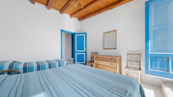 2 bedrooms, bed sheets