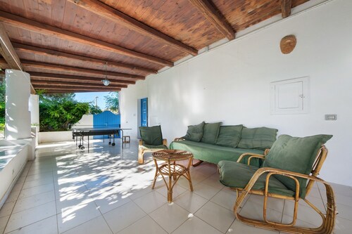 Apartment 'Quadara - Il Rifugio' with Sea View, Private Terrace and Shared Garden
