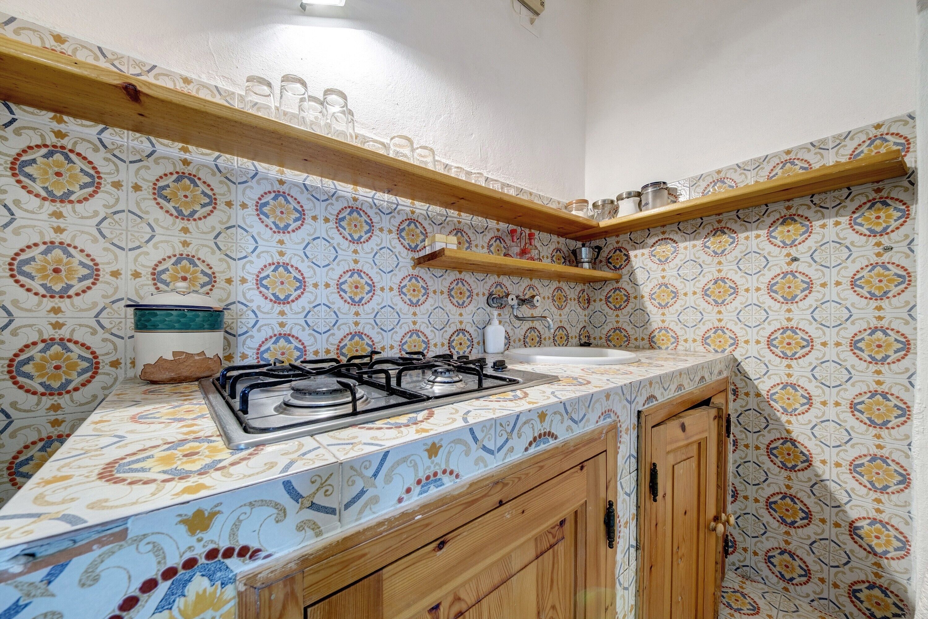 Fridge, stovetop, cookware/dishes/utensils