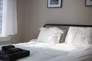 2 bedrooms, iron/ironing board, free WiFi, bed sheets - Columbus / Fort Benning Historic Charm - Unit A (Columbus)