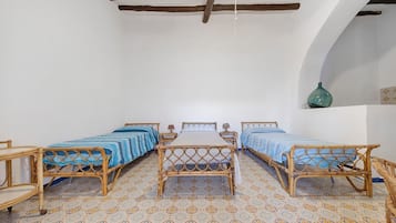 2 bedrooms, bed sheets