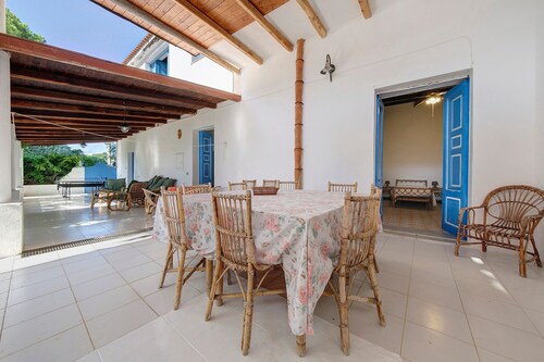 Apartment 'Quadara - Il Palmento' with Sea View, Private Terrace, and Shared Garden