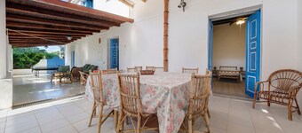 Apartment 'Quadara - Il Palmento' with Sea View, Private Terrace, and Shared Garden