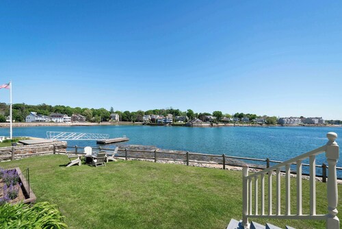 Stay at Gloucester Harbor