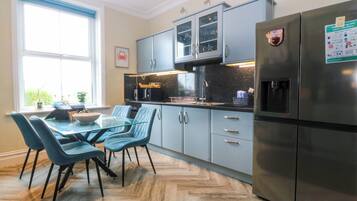 Fridge, microwave, dishwasher, electric kettle