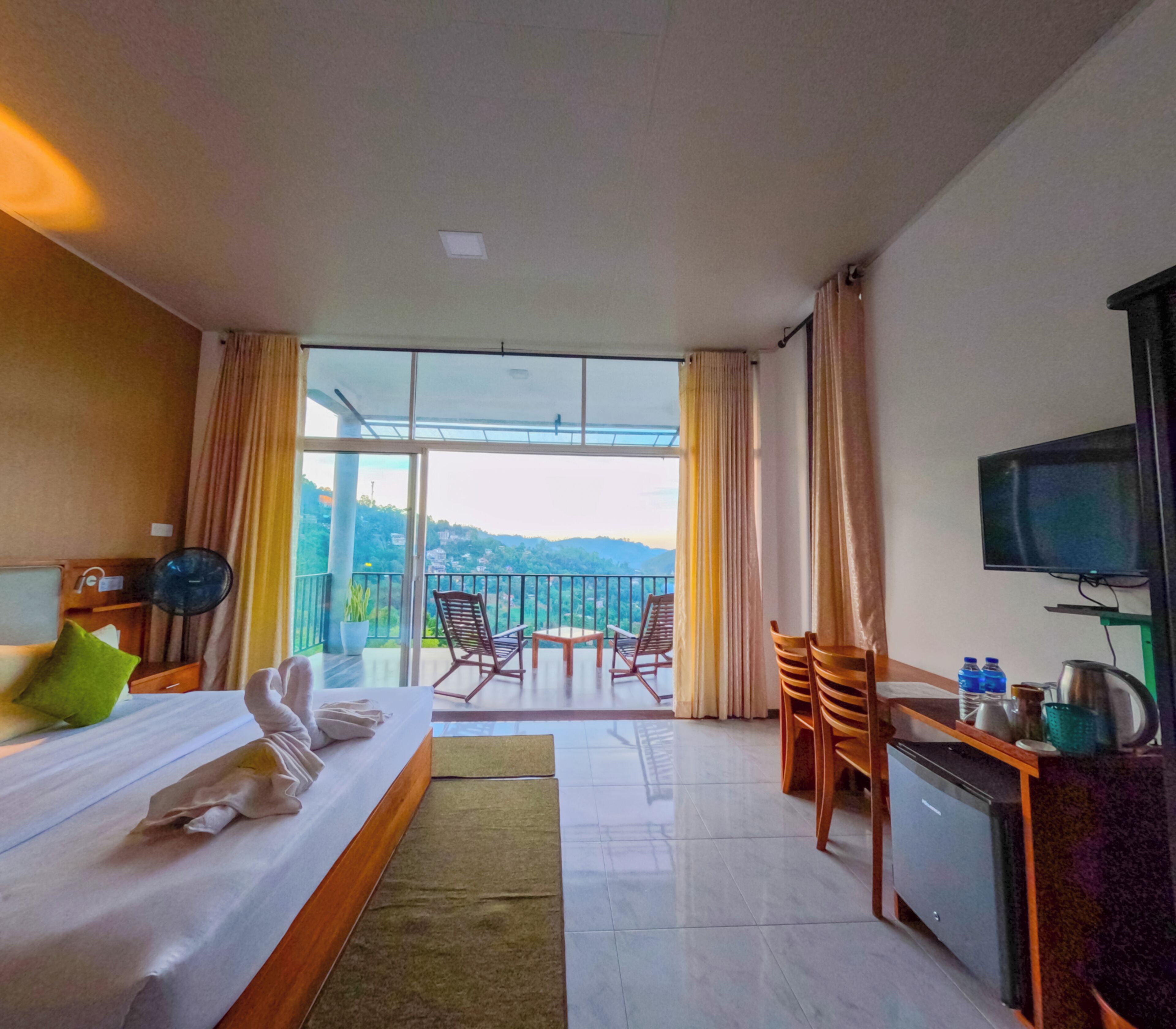 Chambre Double Supérieure, balcon, vue montagne