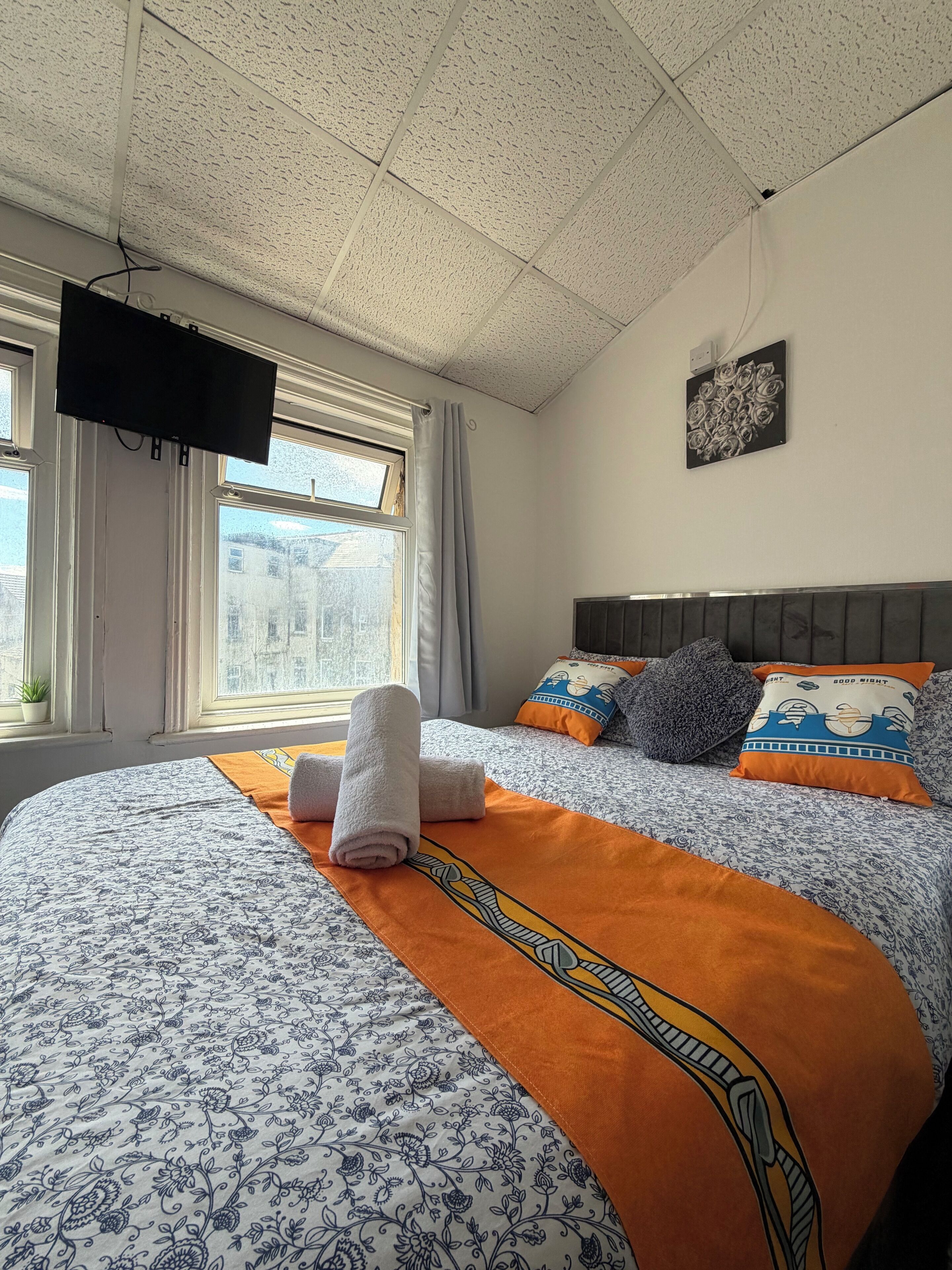 Family Quadruple Room, Multiple Beds, Non Smoking | Laptop workspace, free WiFi
