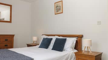 2 bedrooms, WiFi (free), individually decorated, individually furnished