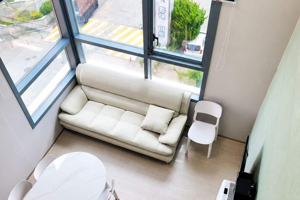 Signature Duplex, Sea View | Pillowtop beds, individually furnished, soundproofing, free WiFi