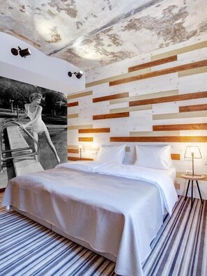 Standard-Doppel- oder -Zweibettzimmer | Zimmersafe, Schreibtisch, Verdunkelungsvorhänge, schallisolierte Zimmer