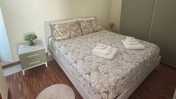 1 Schlafzimmer, Bügeleisen/Bügelbrett, WLAN, Bettwäsche