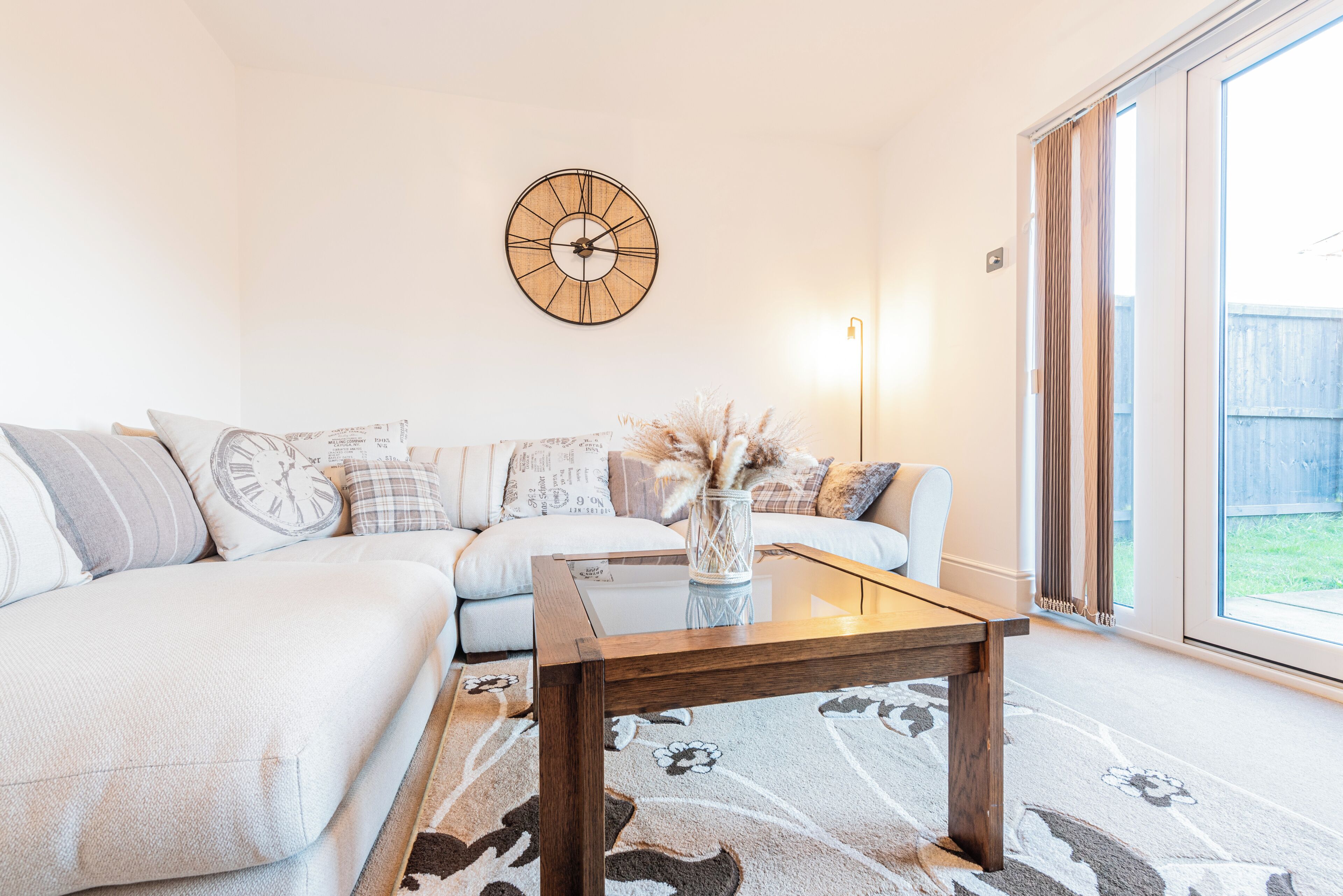 Spacious 4-bedroom Home In Moston With Free Parking, Garden & Fast Wifi - 