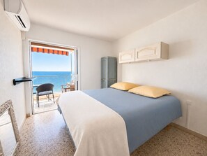 Bügeleisen/Bügelbrett, Reisekinderbett, WLAN, Bettwäsche