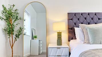3 bedrooms, iron/ironing board, travel cot, free WiFi