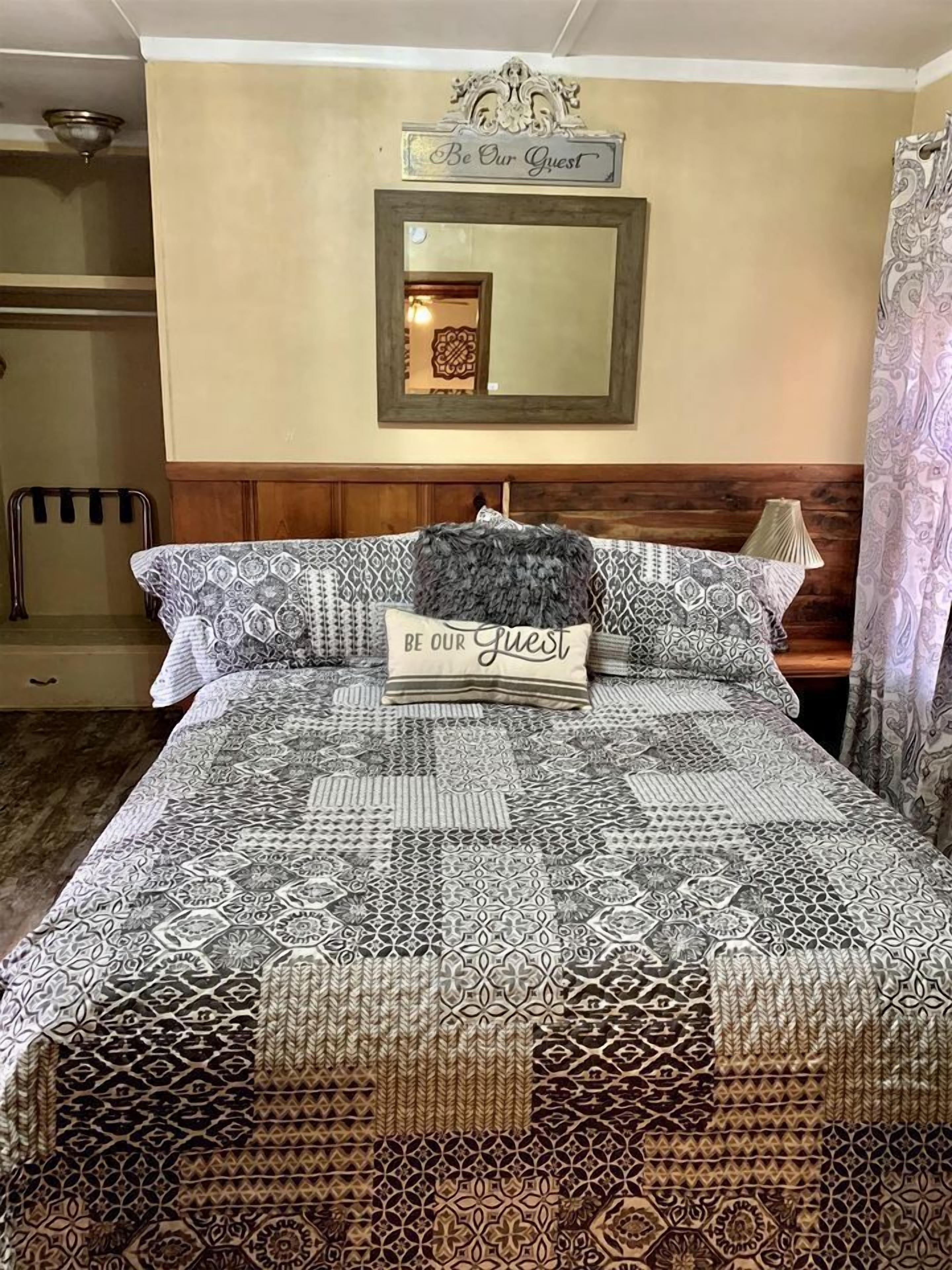 3 bedrooms, WiFi, bed sheets