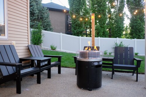 Family-Friendly 5BR Retreat | Sleeps 10+ | Fully Equipped for Families