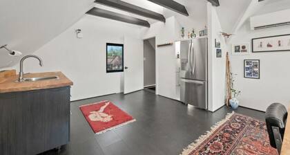 Upscale Parkside Living: Modern 1 bed & bath with All Utilities included