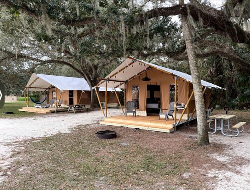 Safari Tent Retreat with Fire Pit and Hammocks in Basinger, Florida