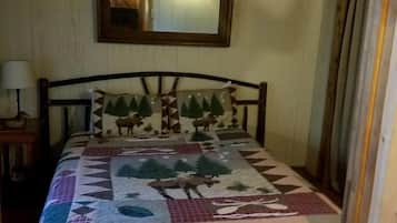 2 bedrooms, bed sheets