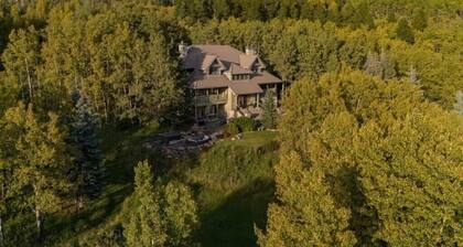 Queen Bdrm | Private Bthrm | Balcony | Bragg Creek