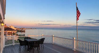 Waterfront Delaware Bay Escape
