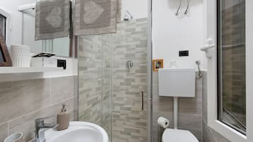 Shower, towels