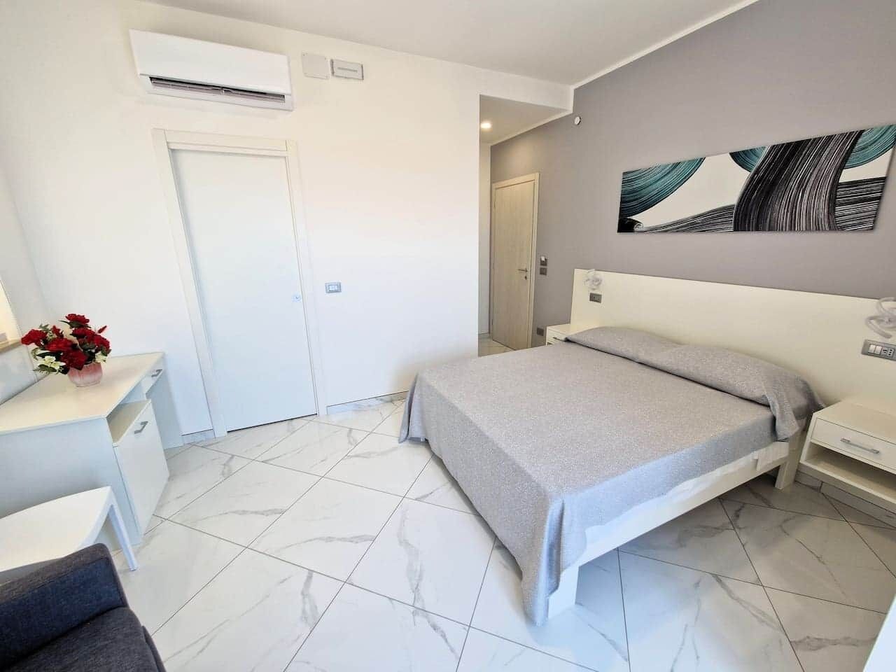 1 bedroom, in-room safe, iron/ironing board, WiFi
