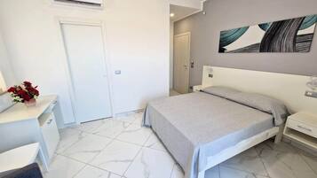 1 bedroom, in-room safe, iron/ironing board, WiFi