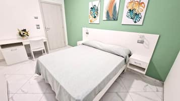 1 bedroom, in-room safe, iron/ironing board, WiFi