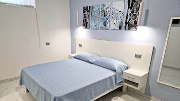 Caja de seguridad en la habitación, wifi y ropa de cama