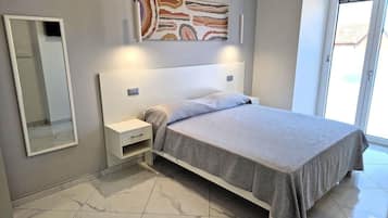 1 bedroom, in-room safe, iron/ironing board, WiFi
