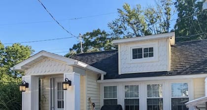 Stone Cottage on Oneida Lake