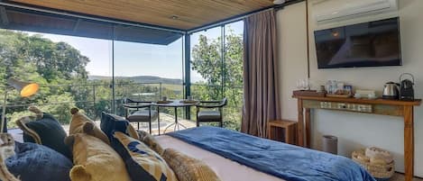 Luxury Bungalow, Mountain View | Laptop workspace, iron/ironing board (on request), WiFi (free)