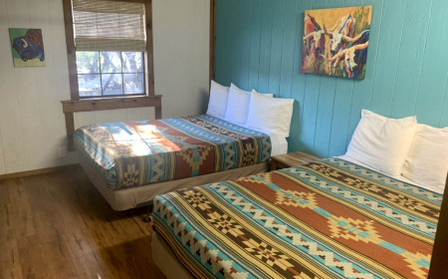 1 bedroom, desk, WiFi, bed sheets