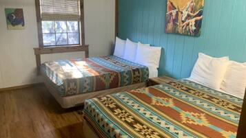 1 bedroom, desk, WiFi, bed sheets