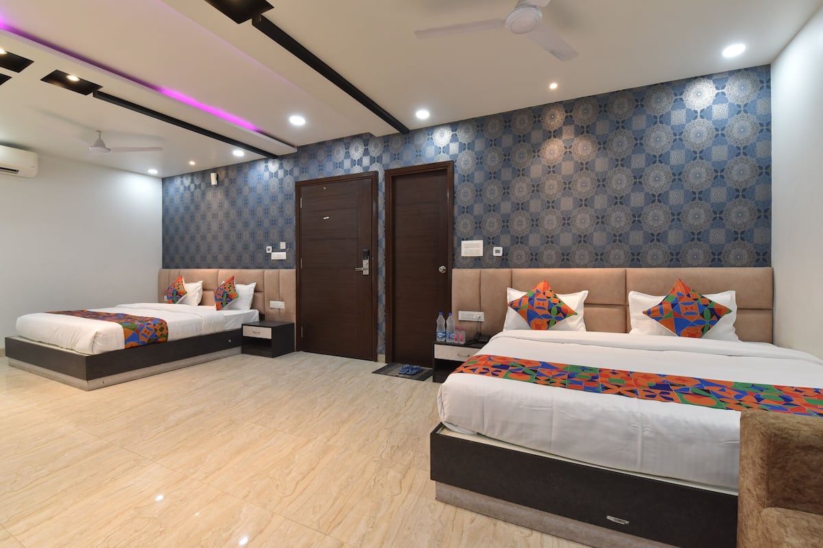 Superior Suite | Egyptian cotton sheets, premium bedding, desk, laptop workspace