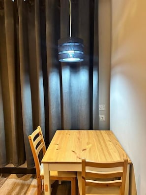 Deluxe-Doppelzimmer | Speisen