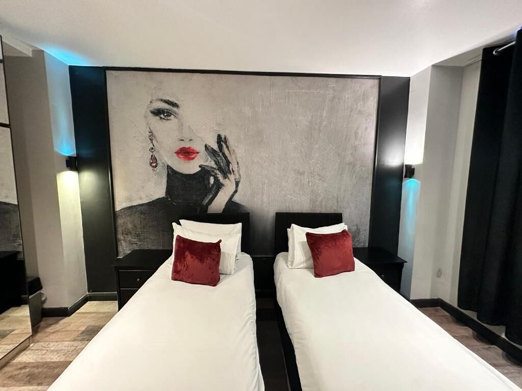 Deluxe-Zweibettzimmer | Zimmersafe, Bügeleisen/Bügelbrett, kostenloses WLAN