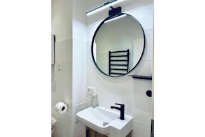 Bathroom - Vrbo Property (Füssen)