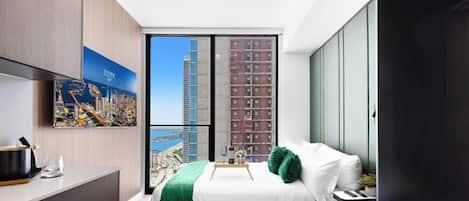Cuna de viaje, wifi y ropa de cama